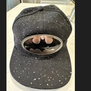Batman DC Comics Snapback Hat Black White Speckled Cap Metal Logo Graphics